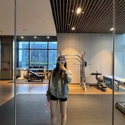任豪芳